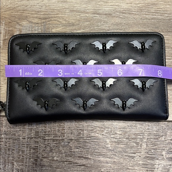 NWT Betsey Johnson Halloween Bats Zip Around Wallet Clutch - Picture 7 of 9